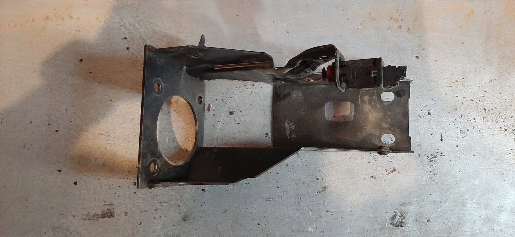 фото №3, Кронштейн педалей сцепления тормоза bmw e30