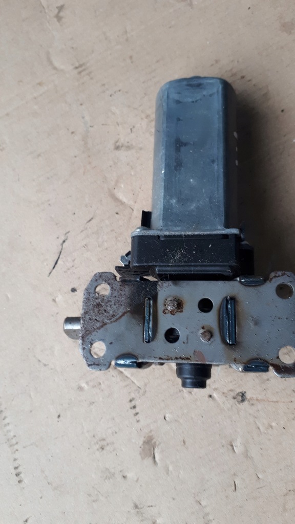 фото №9, A6 c7 моторчик регулювання сидіння перед a7 4g