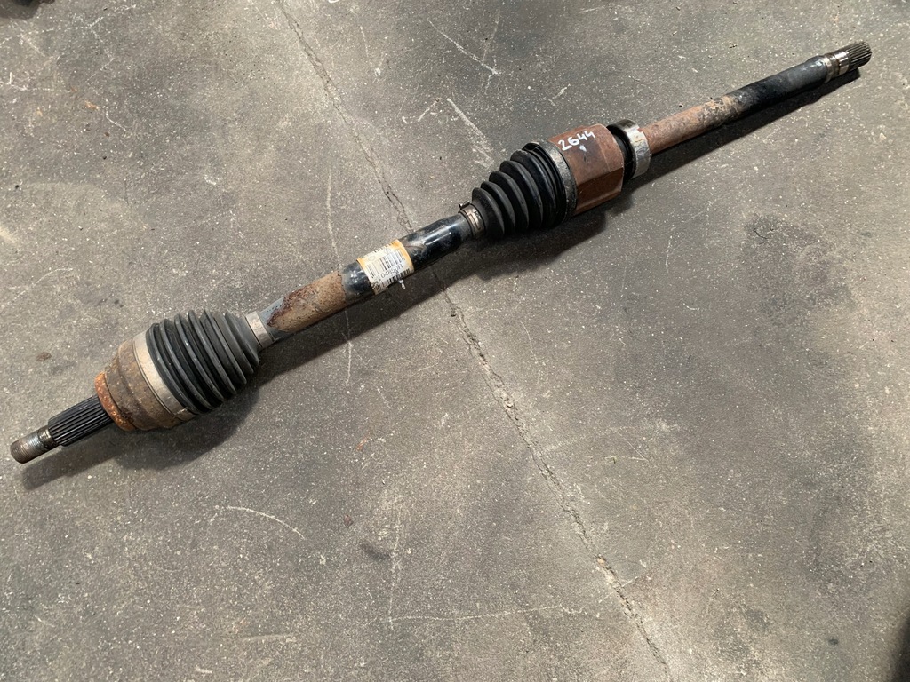 фото №1, Renault espace v 1.6 dci приводной вал правая 391004850r