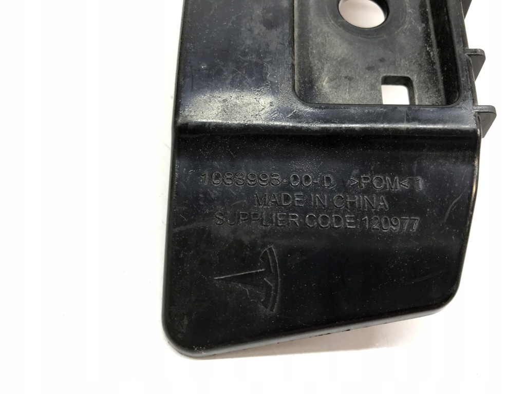 фото №9, Tesla 3 направляющая бампера правый задняя 1083993-00-d