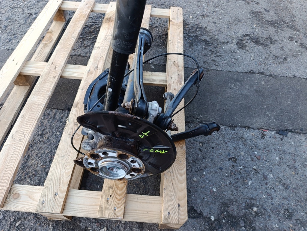 Mercedes r172 slk права задня поворотний кулак важіль привідний вал Ціна