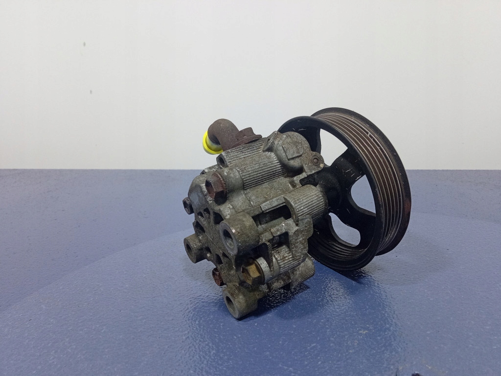 Toyota rav-4 2 2.4 vvti насос усилителя Оригинал