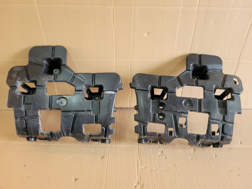 фото №1, Направляющая бампера правый левый задняя renault megane iv kom