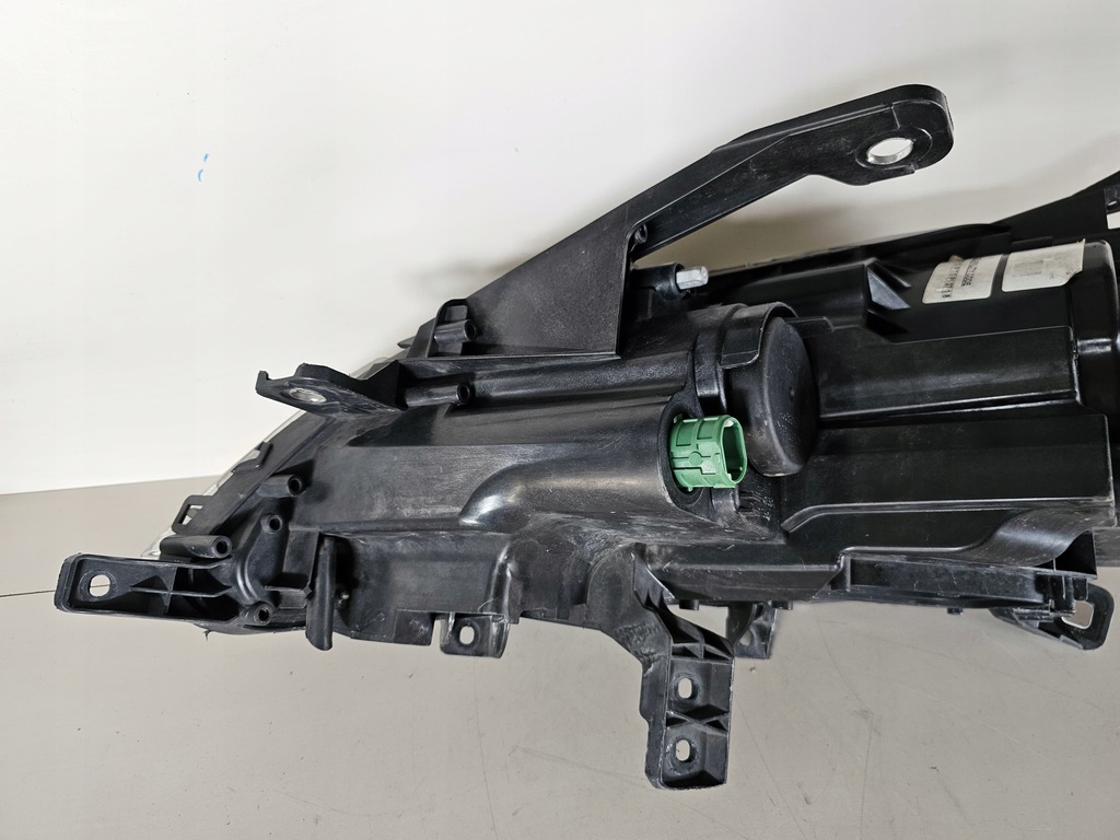 фото №9, Lancia delta обычная лампа передняя правая