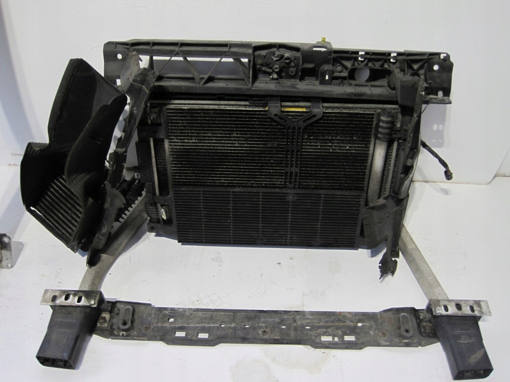 фото №1, Pas передний радиатор citroen c4 picasso 1,6hdi 16r