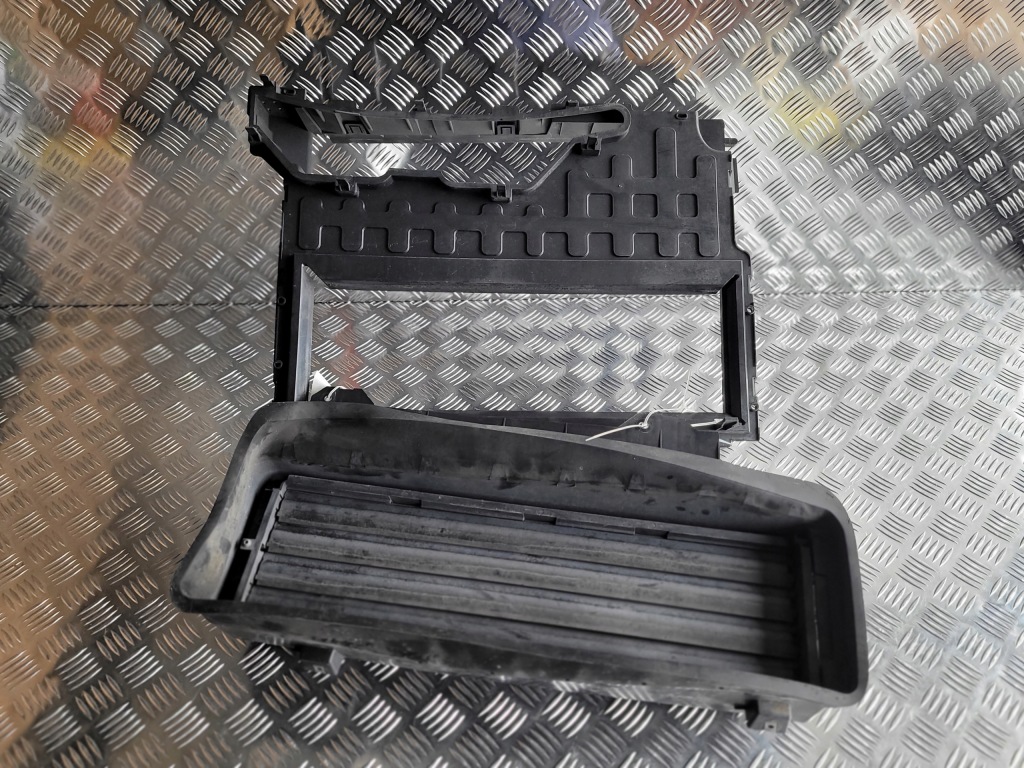 фото №1, Renault clio iv жалюзи шторка воздуховод воздуха оригинал fv