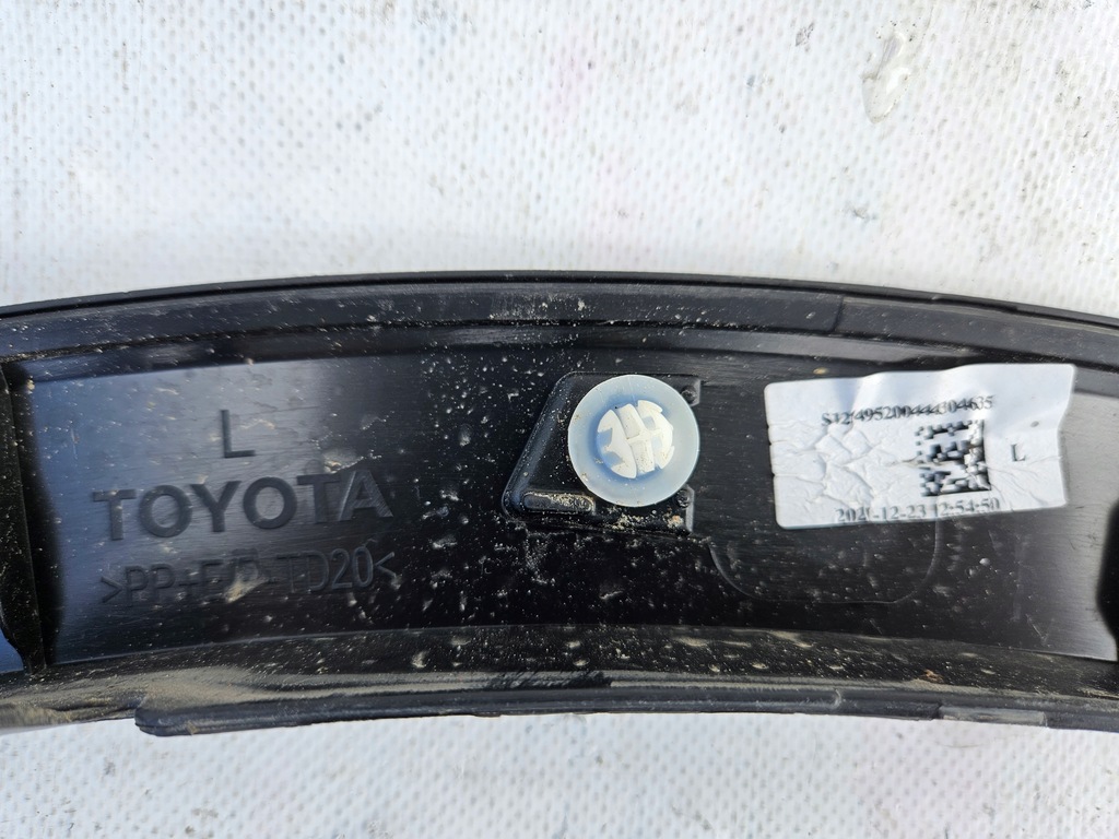 фото №10, Молдинг na крыло toyota c-hr 16- левый перед