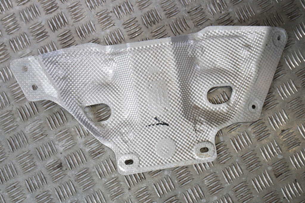 фото №1, Защита тепловая audi q5 8r 8r0521443e