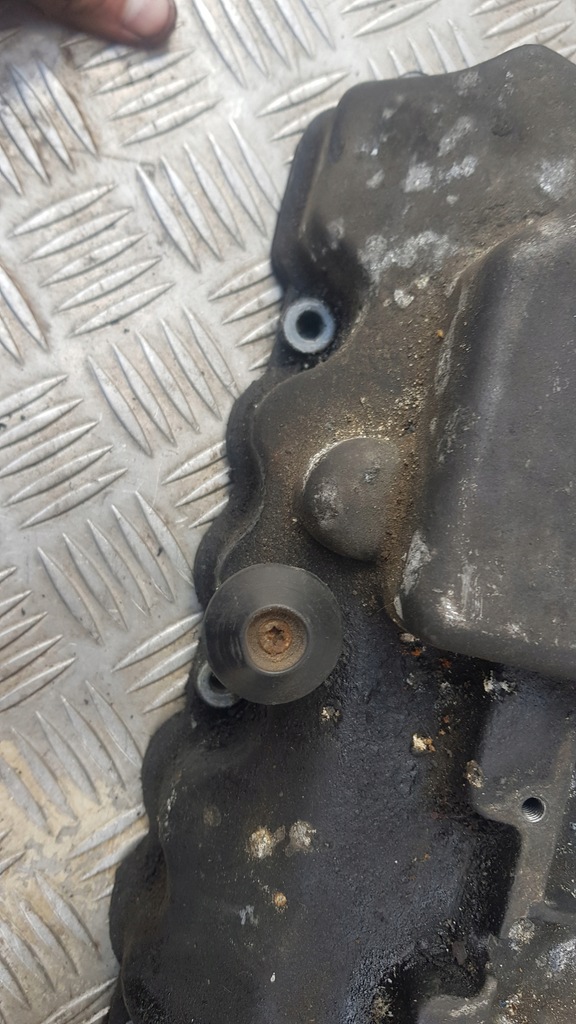 фото №8, Mercedes w220 s-klasa w163 крышка клапанов s500 s430 4.3 5.0 v8 a1130160105