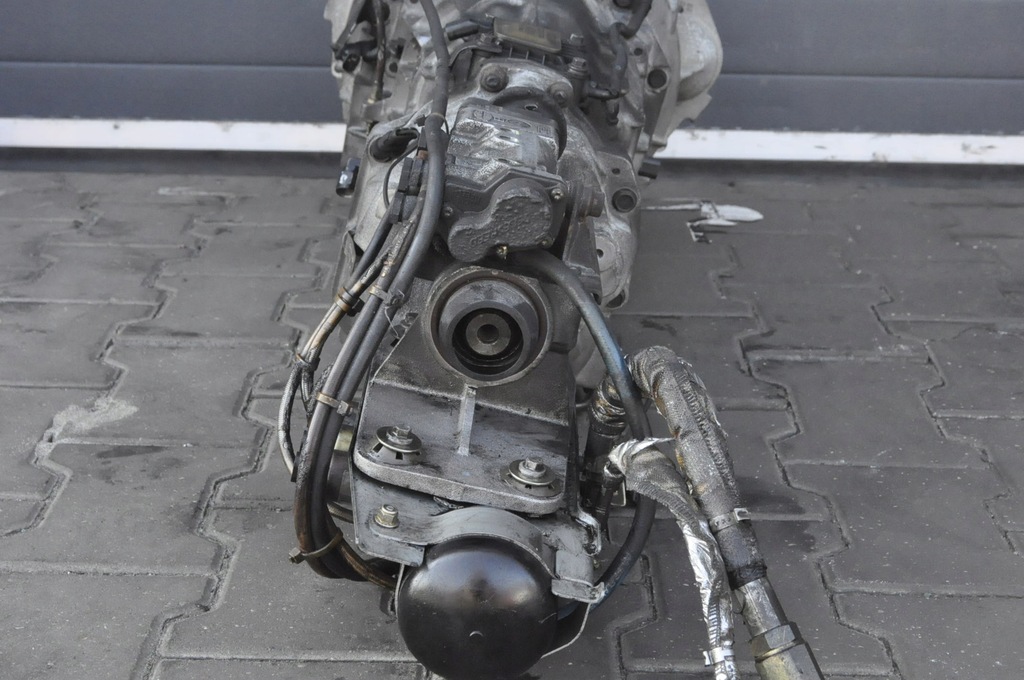 фото №6, Aston martin vanquish 6.0 v12 коробка передач assy 6 speed tremec asm 1r137003ea