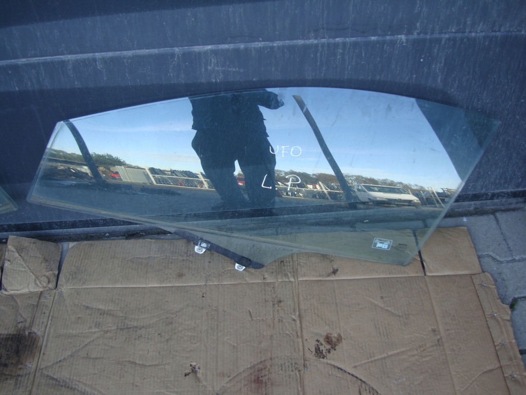 фото №1, Honda civic viii ufo 5d скло двері лівих передніх