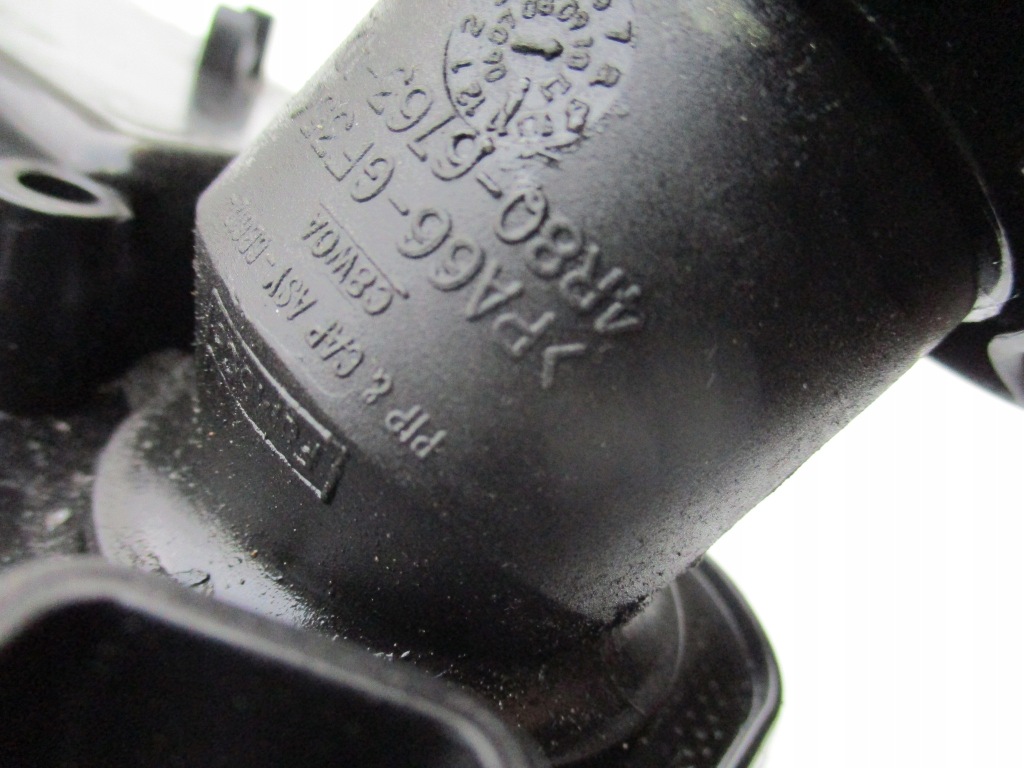 фото №5, Jaguar xf x250 3.0d v6 275 ps - кришка клапанів