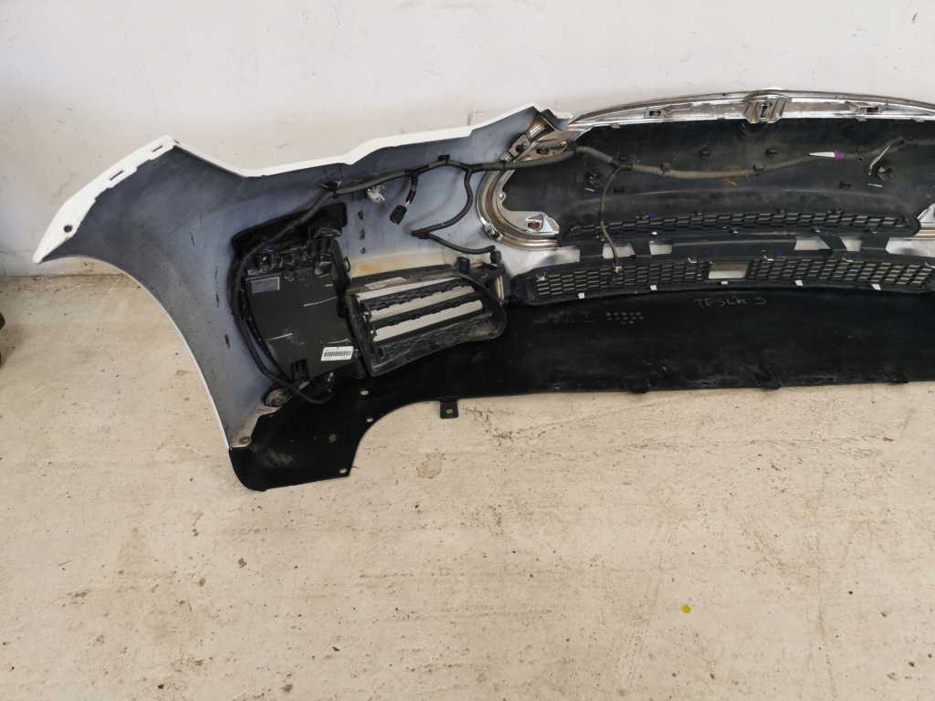 фото №6, Бампер передній tesla s