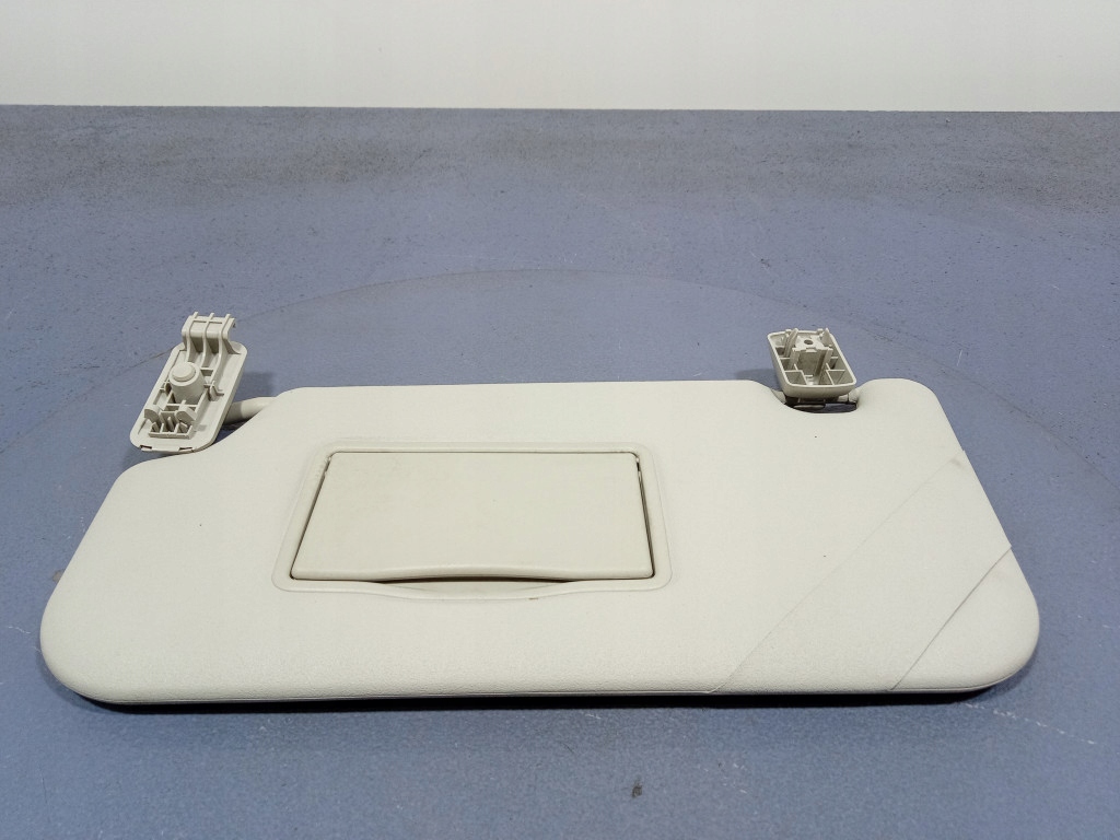 фото №1, Ford fiesta mk7 защита солнцезащитная козырёк левый