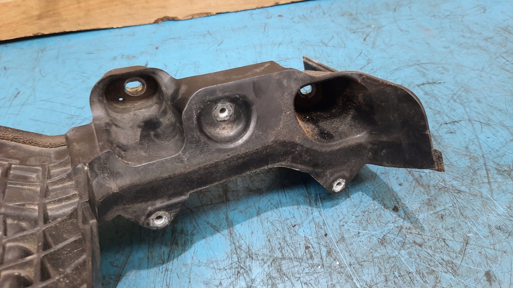 фото №4, Кронштейн кронштейн акумулятор 31298096 volvo v60