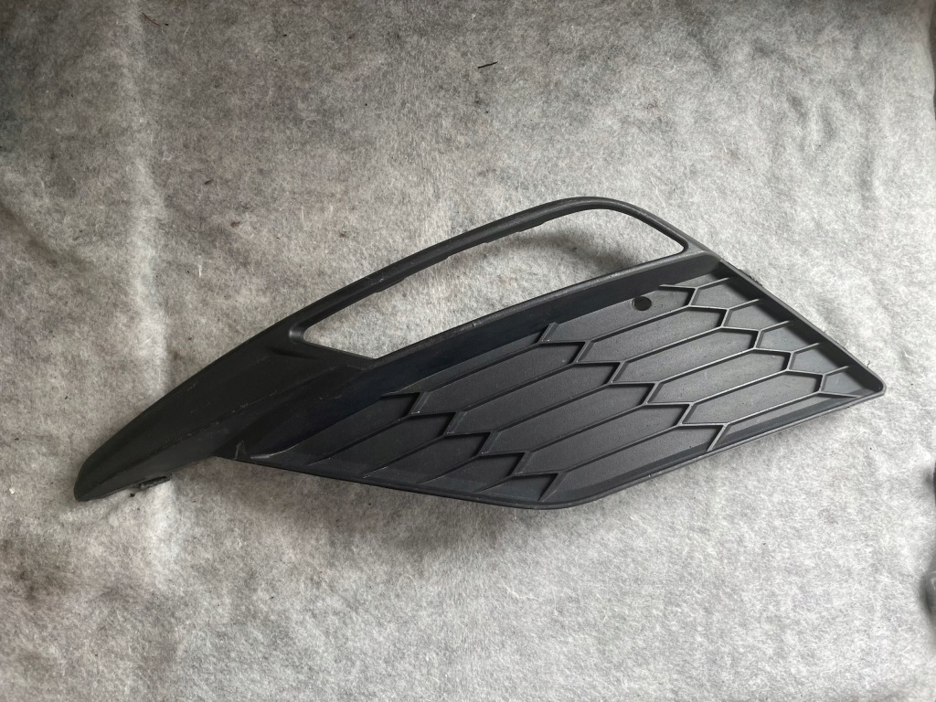 фото №1, Seat leon iii левая решётка бампера