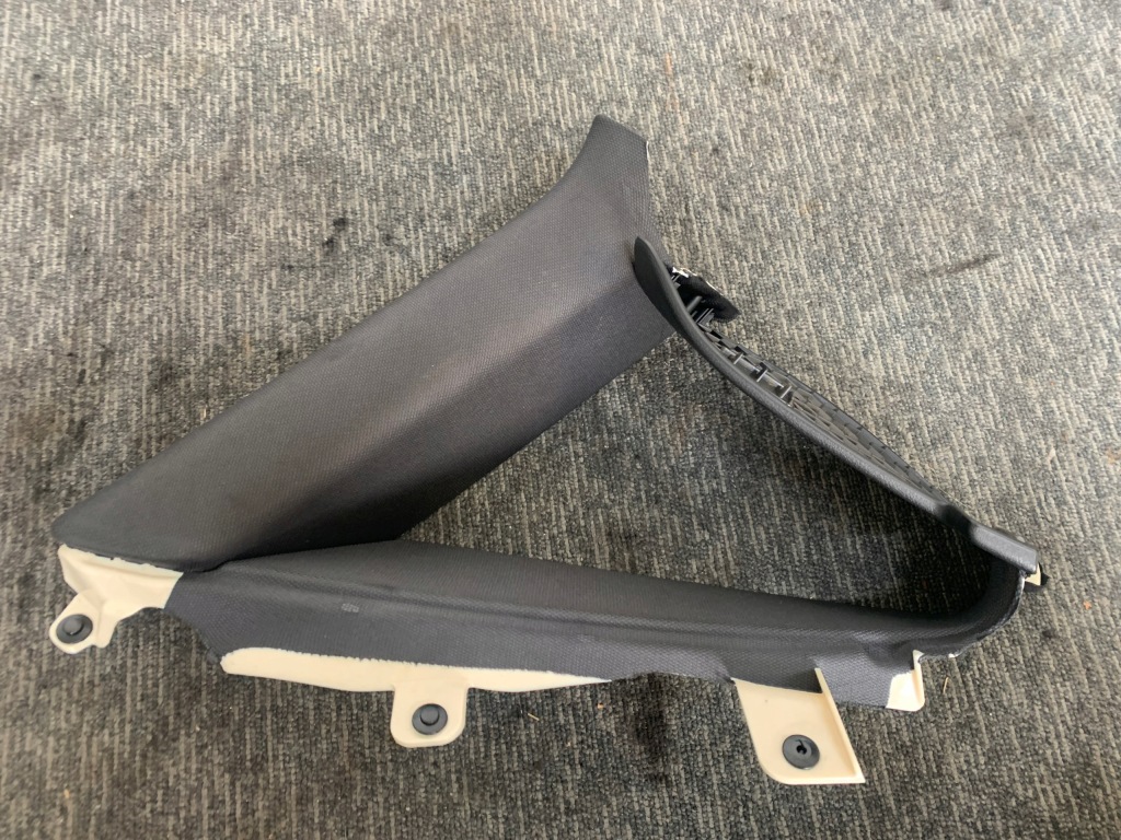 фото №1, Audi a7 c7 s line 2011r захист обшивка стійка c лівий задня задня оригінал