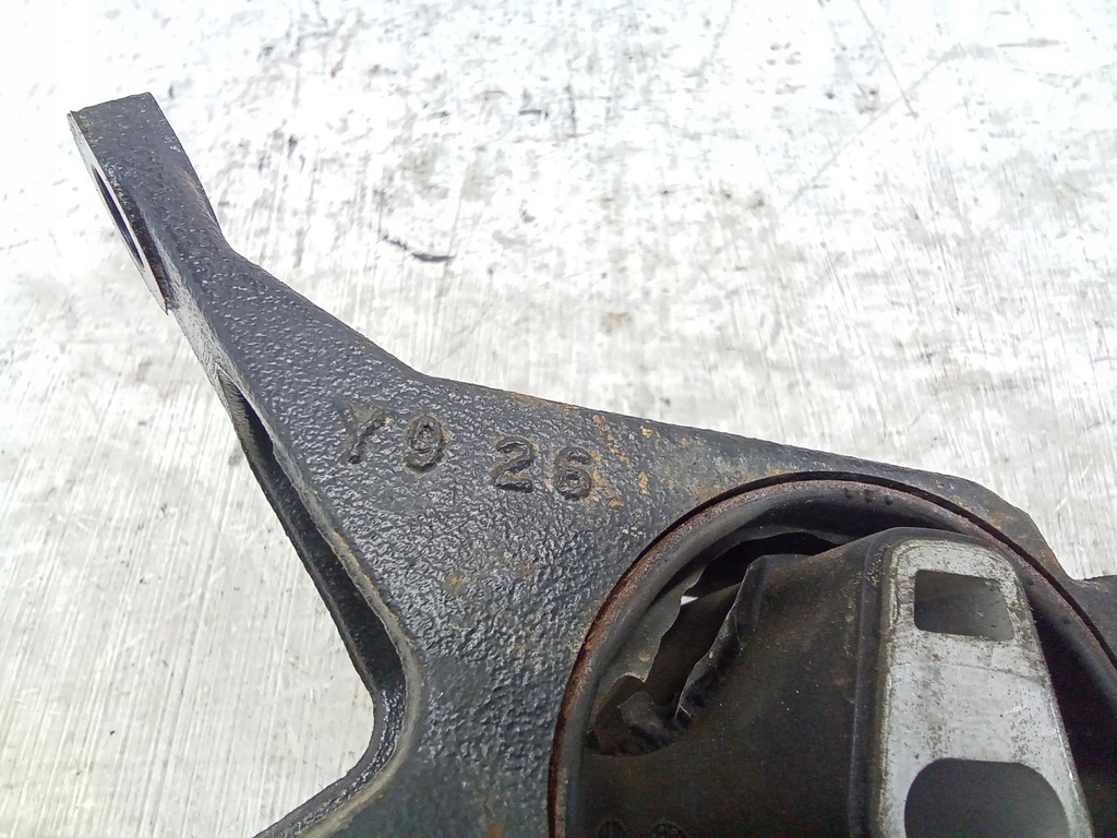 фото №7, Mazda 3 iii 2015 кронштейн / кронштейн двигателя