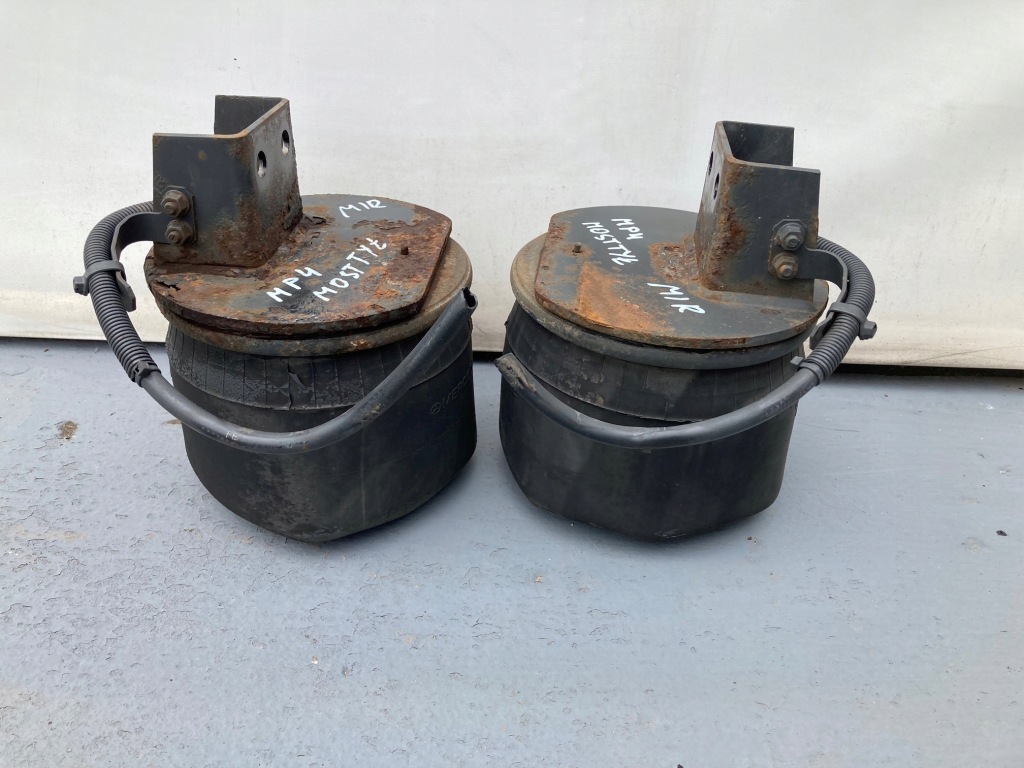 фото №2, Mercedes actros mp4 lowdeck подушка задняя пневмоподушка 6127n