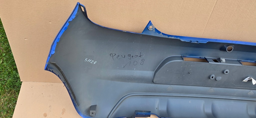 Peugeot 108 бампер задній задній Зі Шроту