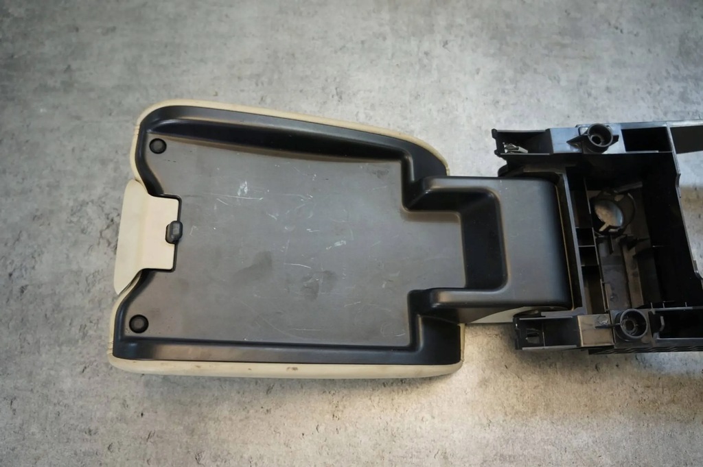 фото №5, Подлокотник туннель среднего кожа светлая - volvo s60 ii v60 i - 1782842