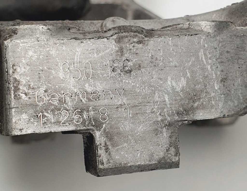 Кронштейн основа генератора mercedes w169 2.0 cdi в Україні