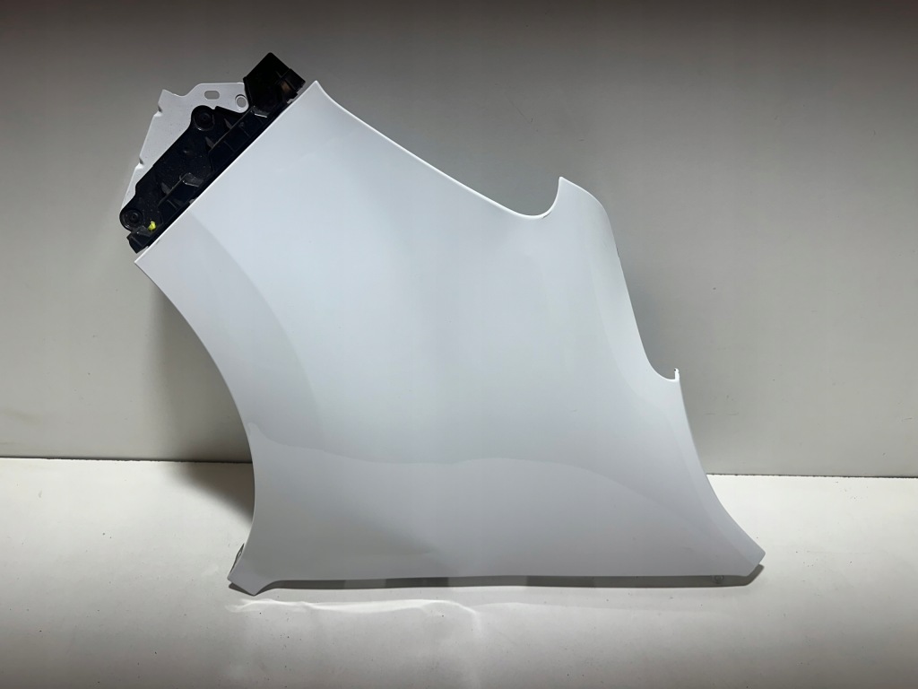 Крило ліве передній перед кронштейн  renault master Ціна