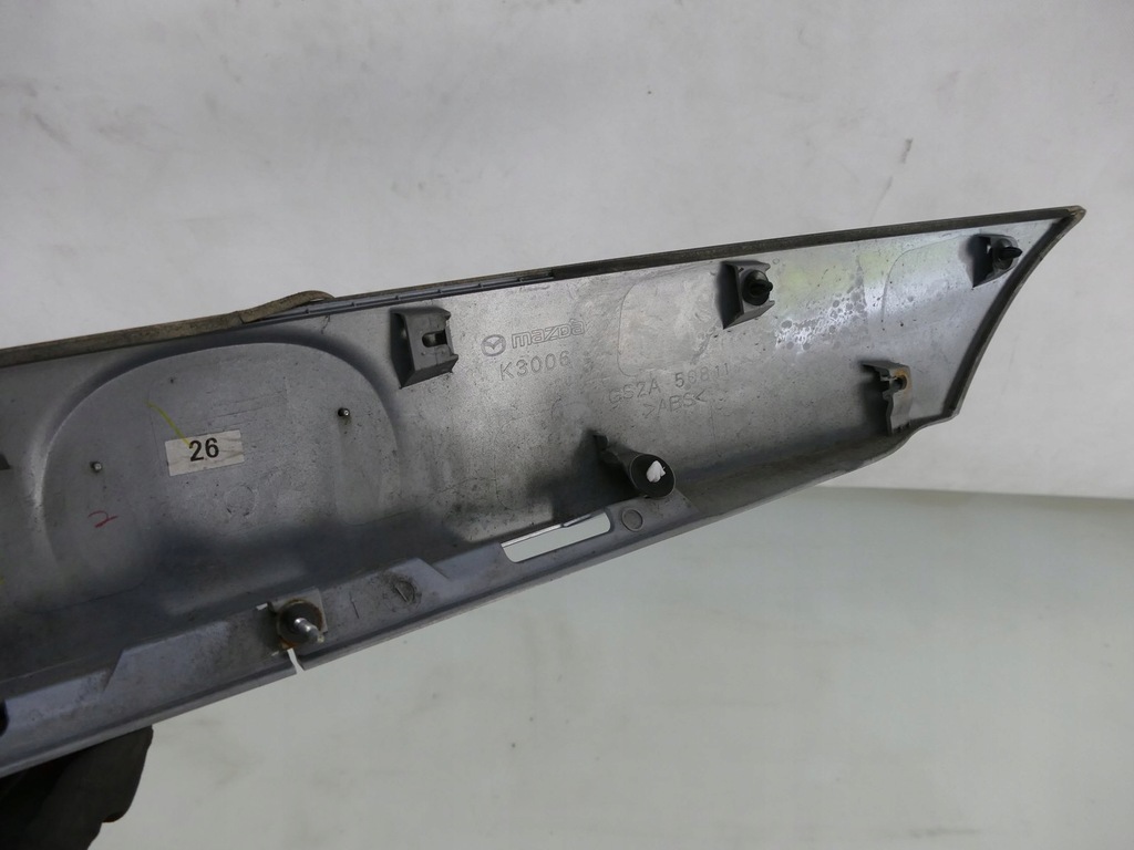 фото №11, Mazda 6 gh lift kombi накладка крышки багажника 40b