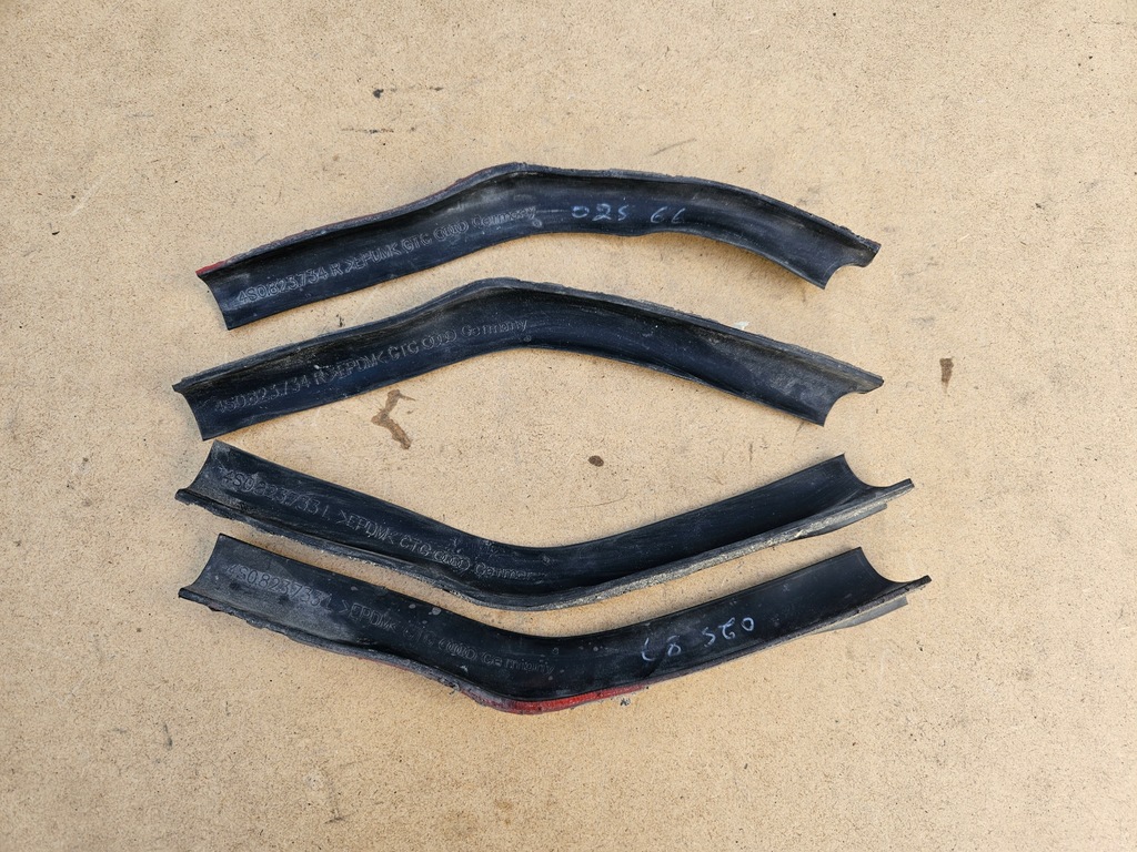 фото №1, Гумки капот audi r8 4s 4s0823733l 4s0823734r