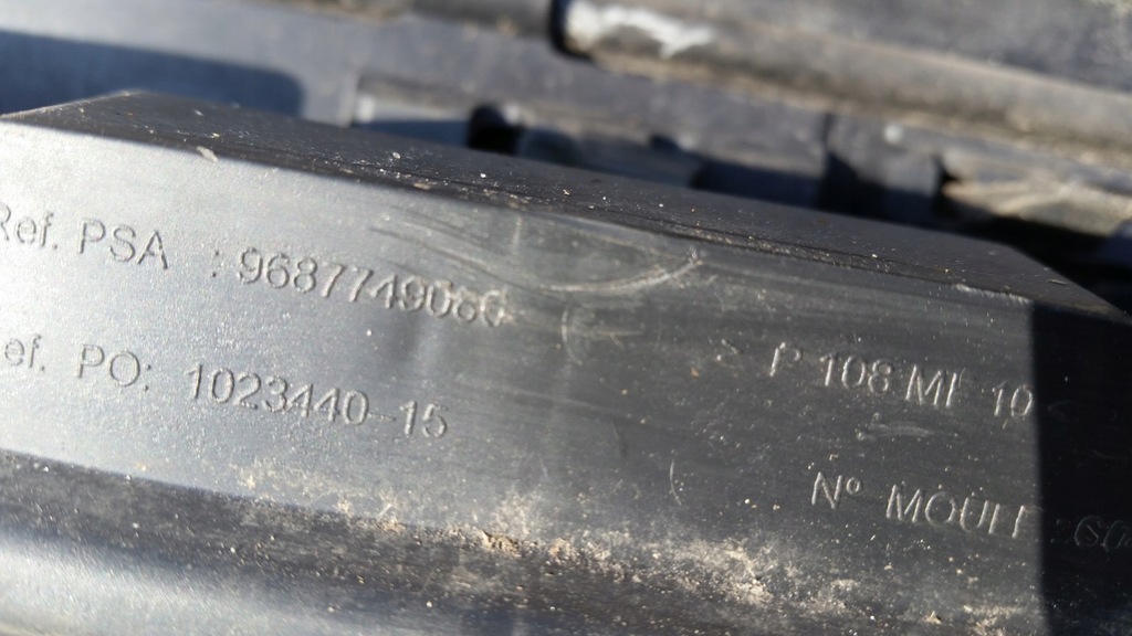 фото №13, Citroen c4 ii b7 бампер перед ezr 15r