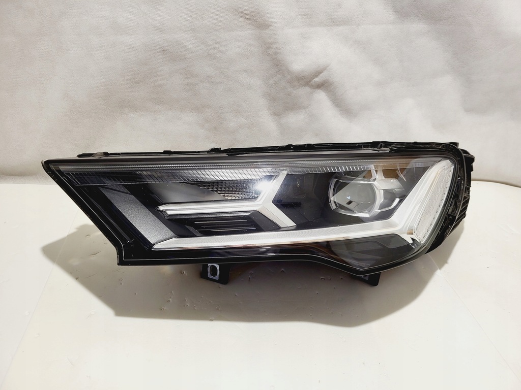 фото №14, Audi q7 4m0 lift лампа права ліва led повний