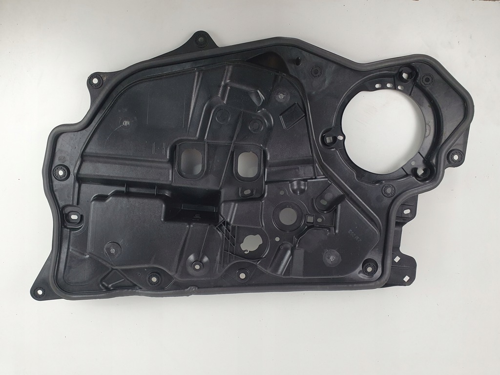 фото №8, Mazda cx5 cx-5 ii 2 2017 - шумоизоляция дверь перед левый kb7w-5997x новый