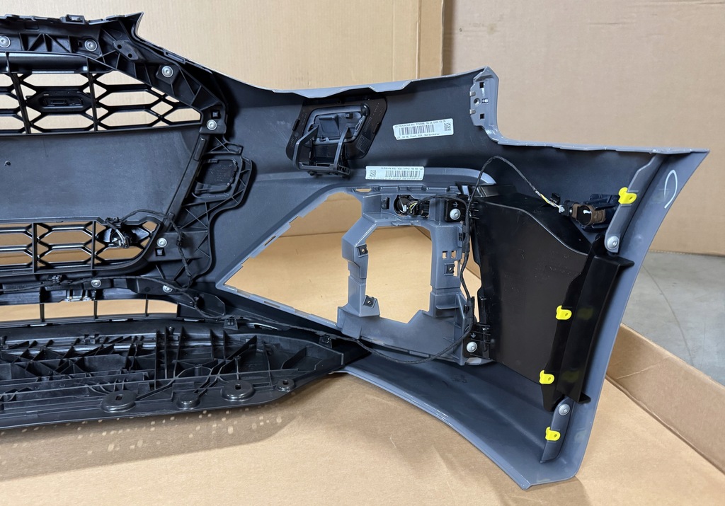 фото №12, Audi rs4 b9 8w lift 2023 бампер перед 6xpdc камера 8w0807065bk ly7c 0km