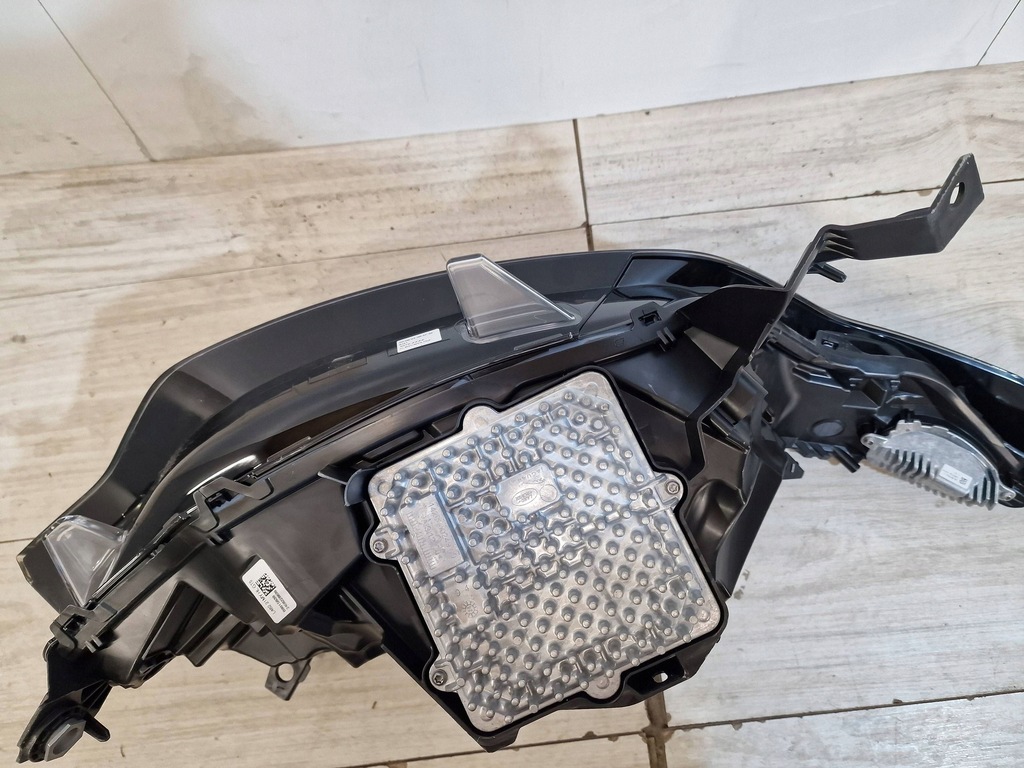 фото №8, Land rover discovery 5 v nowa лампа левая led high my42-13w030h