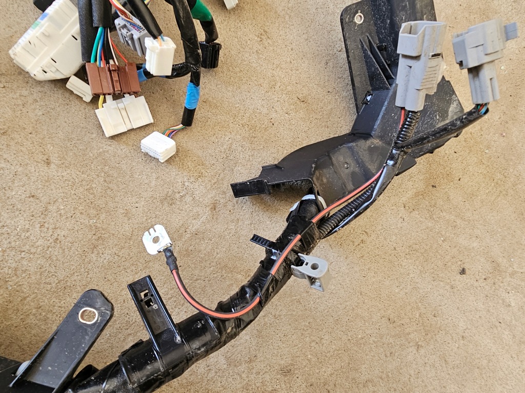 фото №8, Subaru crosstrek xv 22- жгут отсек двигателя 2.0 fb20 81402fn040 usa