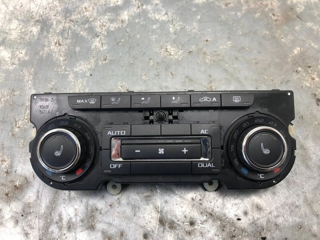 фото №1, Панель кондиціонера skoda octavia ii lift scout 3t0907044al