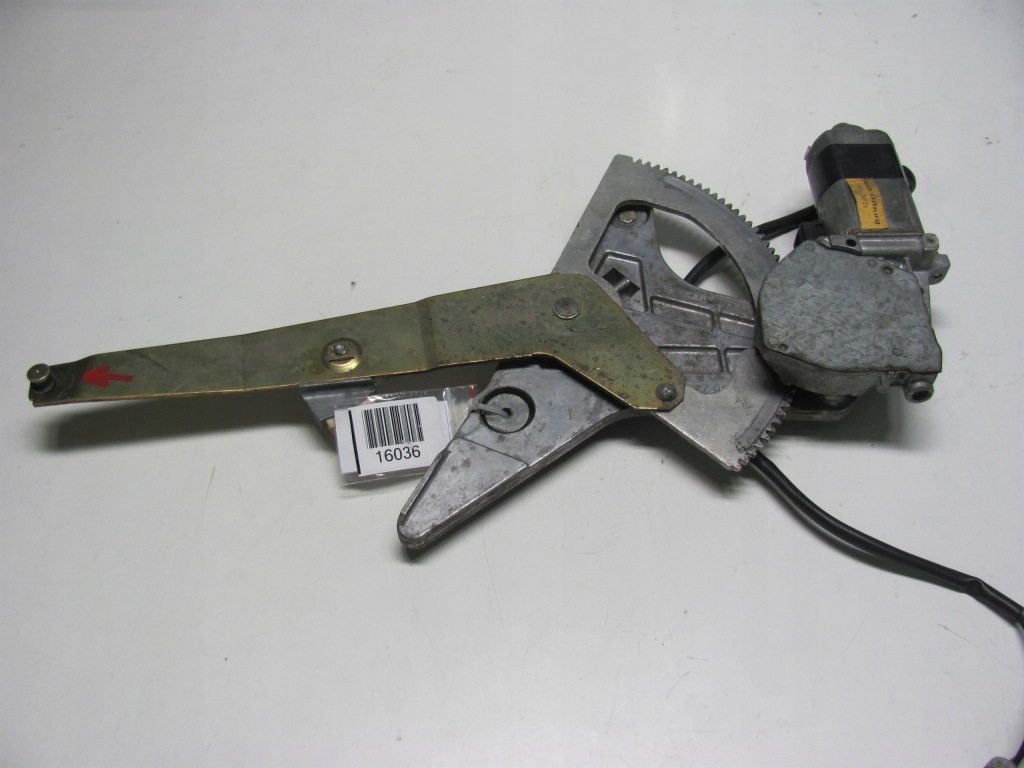 Mercedes w126 se подъемник стекло левый задний Оригинал