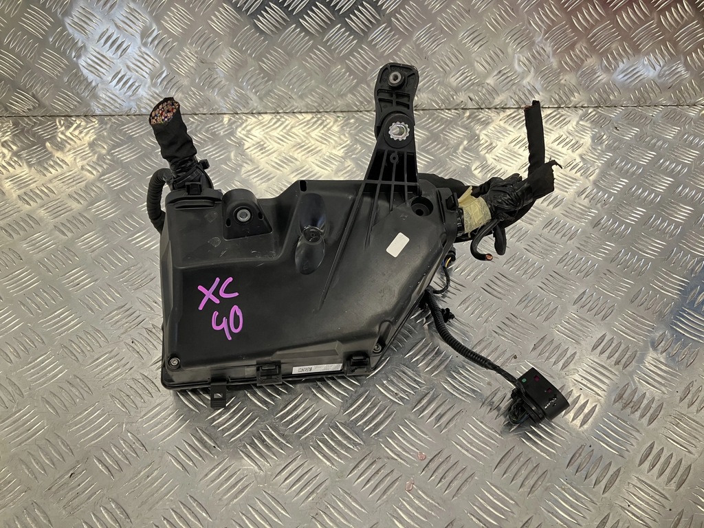 фото №6, Коробка запобіжників volvo xc40 1.5 t 31473880