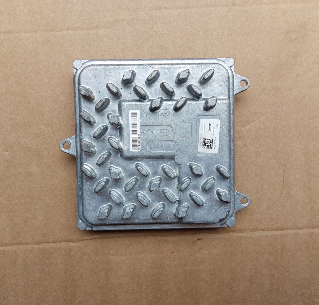 фото №1, Opel mokka 12/16r преобразователь модуль лампы свет led