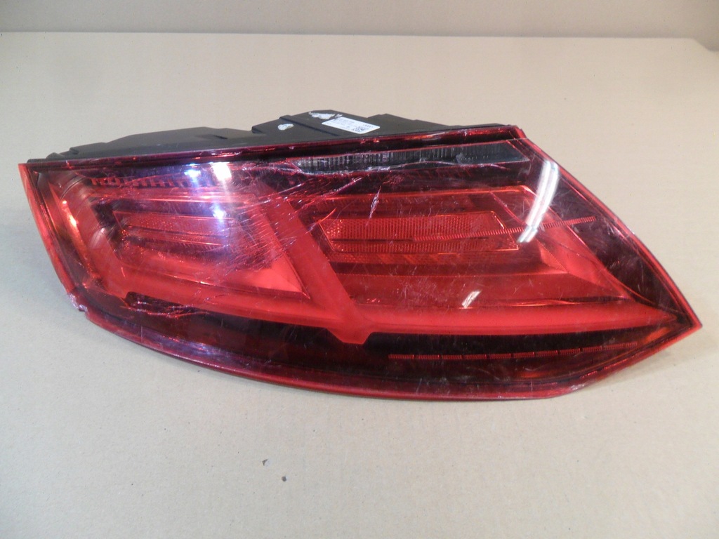 фото №1, Audi tt 8s лампа led задняя левая 8s0945095e