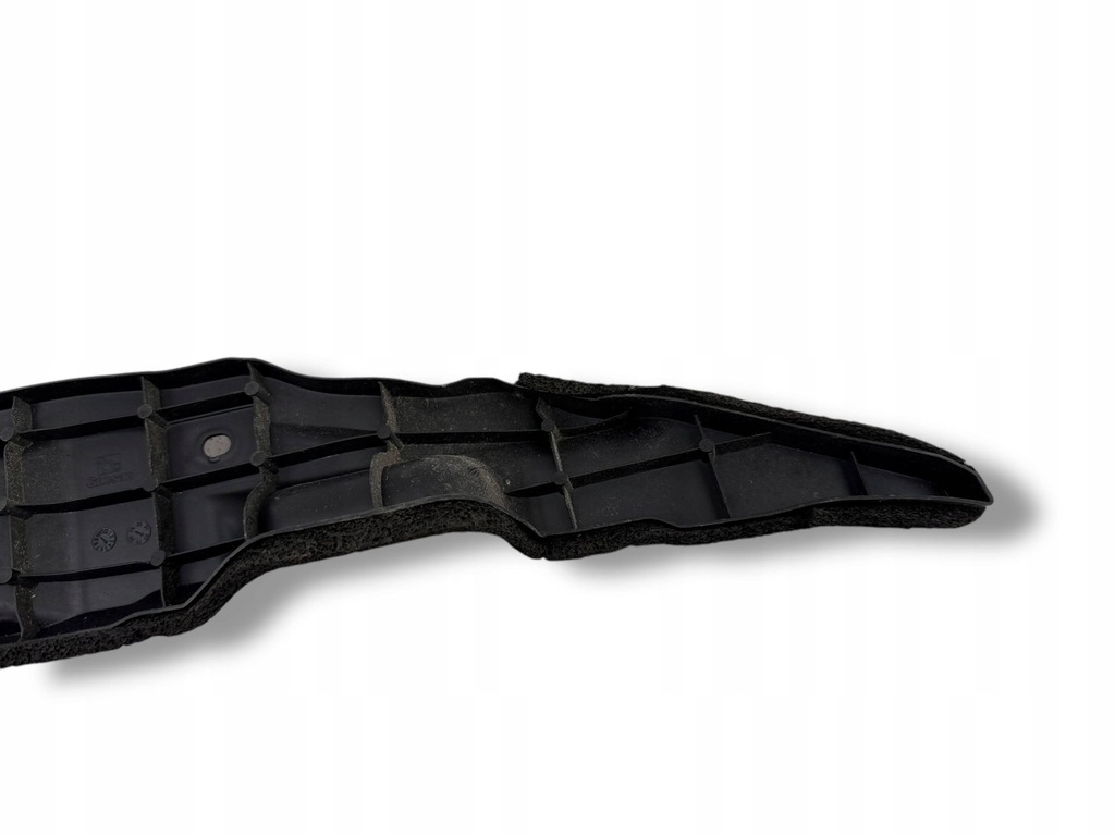 фото №8, Toyota yaris cross 2022 панель отделочный крыла