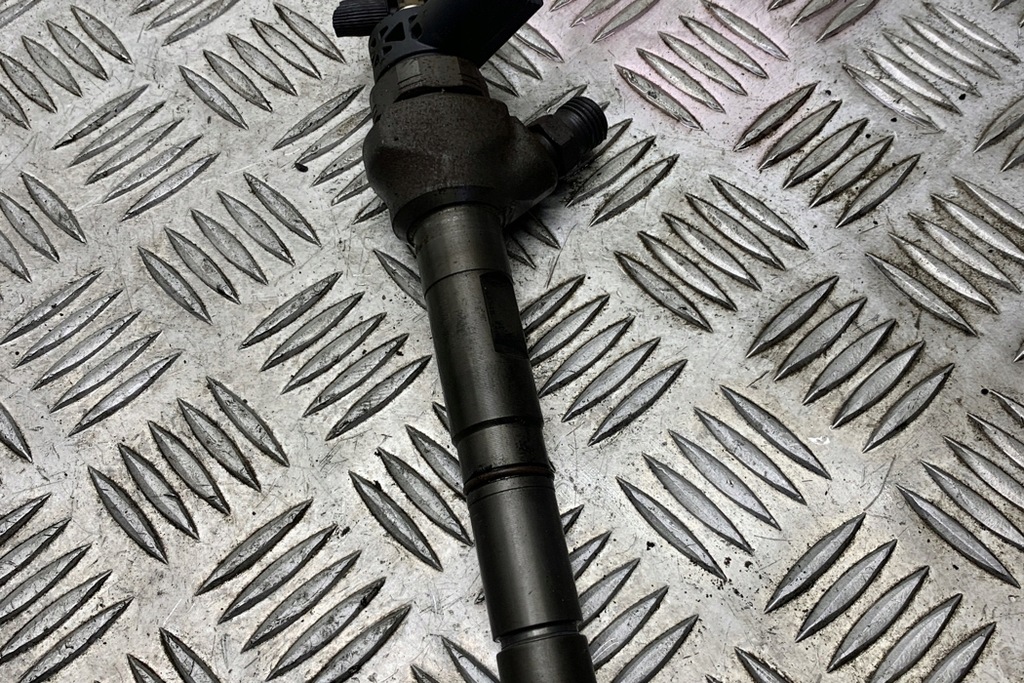 фото №7, Инжектор vw passat variant b7 365 03l130277j 2.0l дизель 130kw 2012