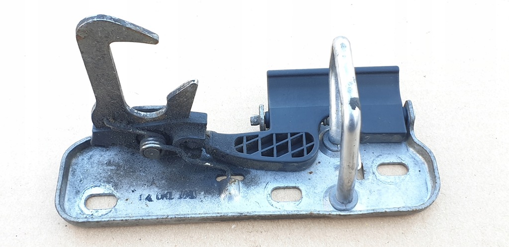 фото №8, Volkswagen оригінальний номер 1q0.823.480 засувка замка капот