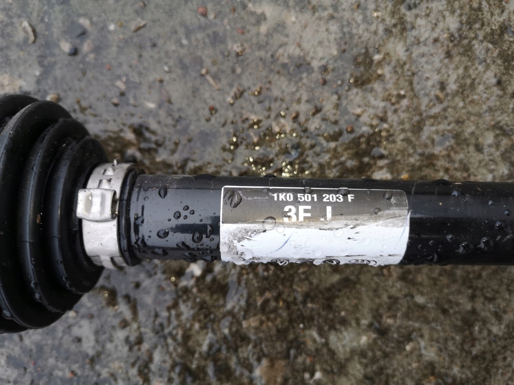 фото №2, Приводной вал półośka левая audi q3 vw tiguan 2015 rok