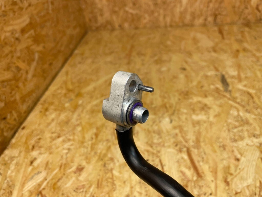 Пабтрубок  трубка шланг кондиционера bmw f39 f40 f45 f46 f48 9869633 Доставка