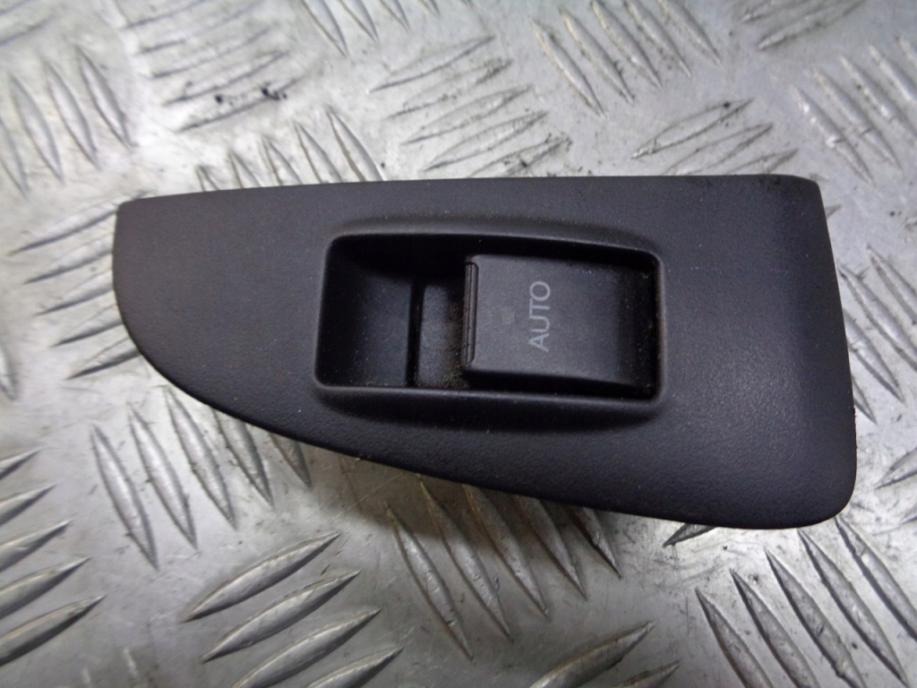 фото №1, Панель керування скло правий задня avensis t25