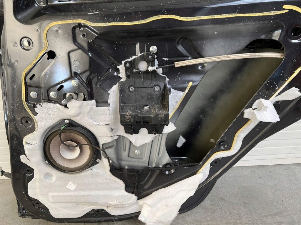 Дверь правый  задняя задняя fiat 500l Киев