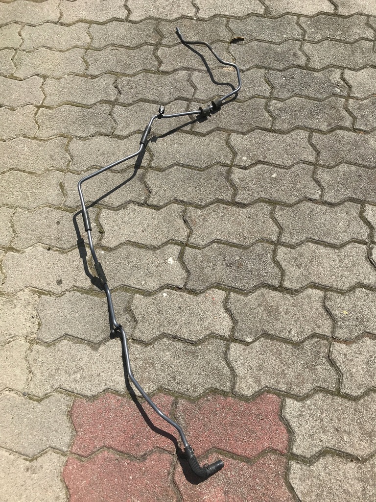 фото №1, Audi r8 plus 4s шланг вентиляционный 4s0121081j