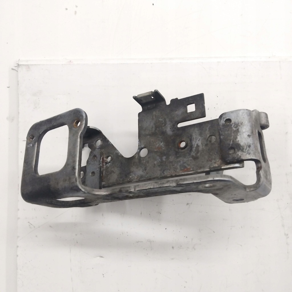 фото №1, Mercedes sprinter w906 2.2 cdi кронштейн кронштейн кронштейн двигателя