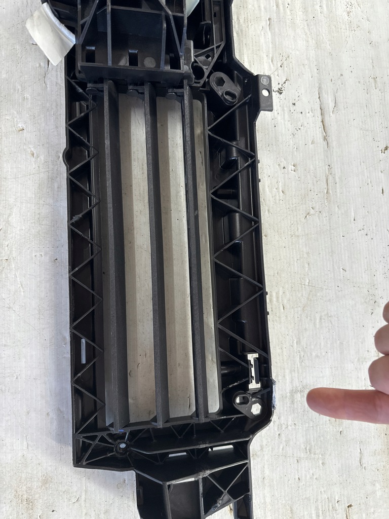 фото №7, Audi a4 b9 жалюзи воздуховод воздуха 8w0971277